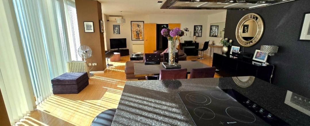 Luxury Apartment Best Location In Liverpool City Center Екстериор снимка